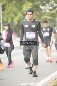 Runner Photo 4243233