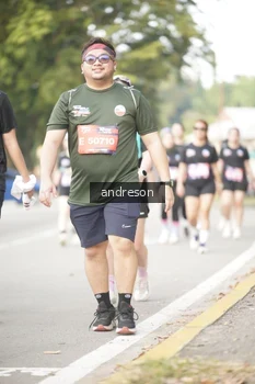 Runner Photo 4243252