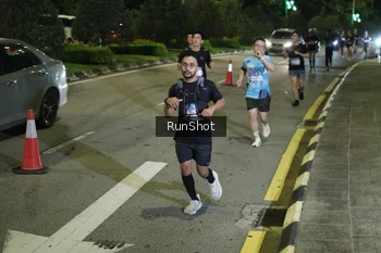 Runner Photo 4243274