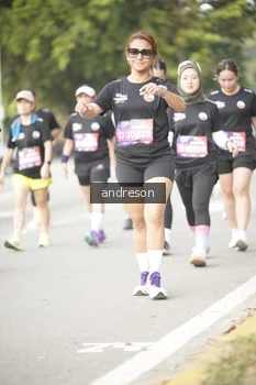 Runner Photo 4243280