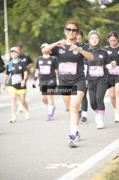 Runner Photo 4243287
