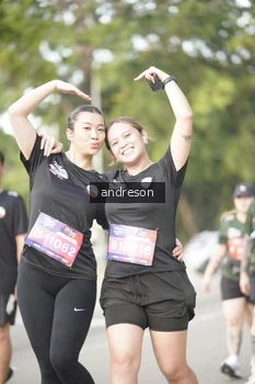 Runner Photo 4243424