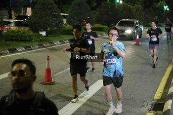 Runner Photo 4243426