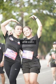 Runner Photo 4243435