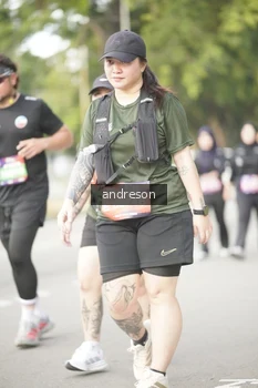 Runner Photo 4243518