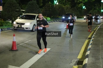 Runner Photo 4243536