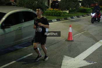 Runner Photo 4243619