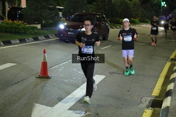 Runner Photo 4243662