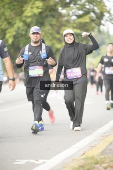 Runner Photo 4243691