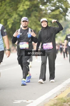 Runner Photo 4243700