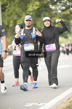 Runner Photo 4243732