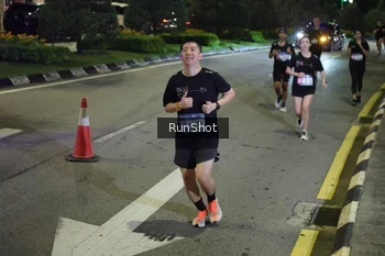 Runner Photo 4243797