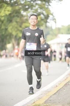 Runner Photo 4243820