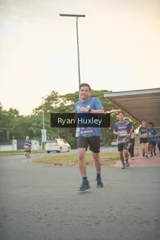 Runner Photo 4243875