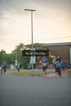 Runner Photo 4243915