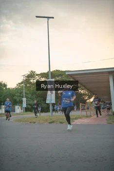 Runner Photo 4243923
