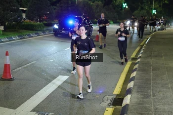 Runner Photo 4243933