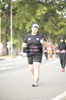 Runner Photo 4243950