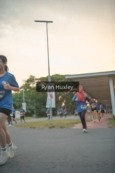 Runner Photo 4243956