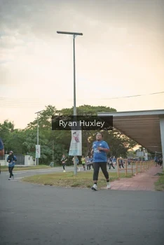 Runner Photo 4243970