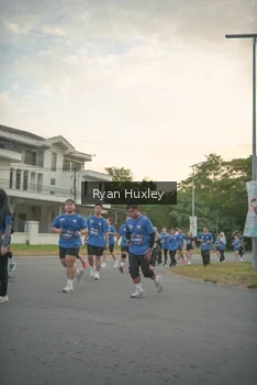 Runner Photo 4243976