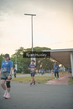 Runner Photo 4243981