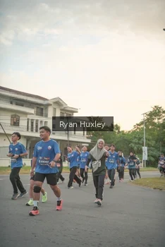 Runner Photo 4244006