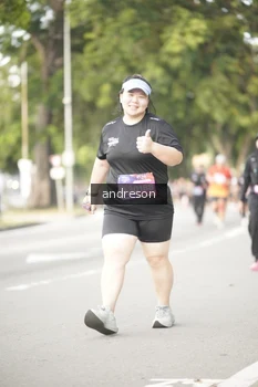 Runner Photo 4244008