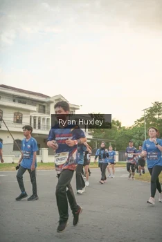 Runner Photo 4244013