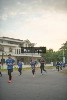 Runner Photo 4244029