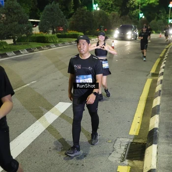 Runner Photo 4244053