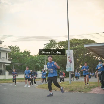 Runner Photo 4244054