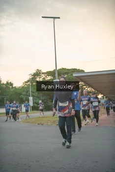 Runner Photo 4244070