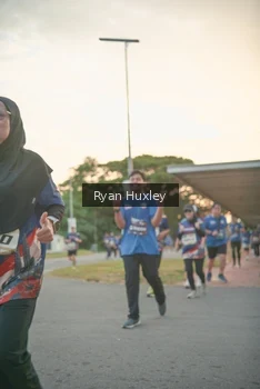 Runner Photo 4244073