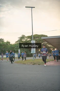 Runner Photo 4244079