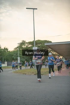Runner Photo 4244086