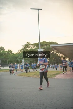 Runner Photo 4244087