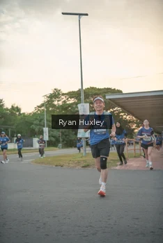 Runner Photo 4244116