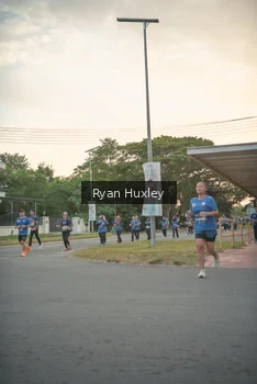 Runner Photo 4244134