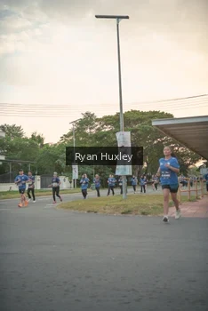 Runner Photo 4244136