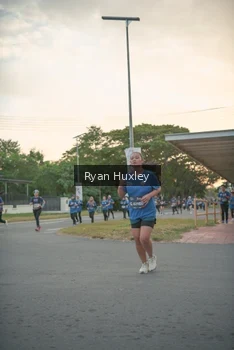 Runner Photo 4244138