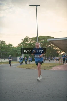 Runner Photo 4244143