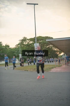 Runner Photo 4244152