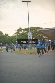 Runner Photo 4244171