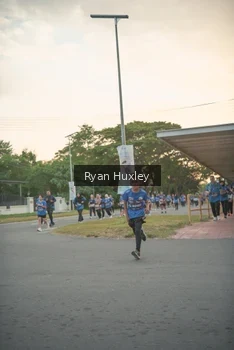 Runner Photo 4244186