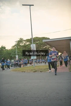 Runner Photo 4244189