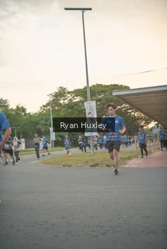 Runner Photo 4244195