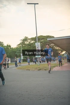 Runner Photo 4244198