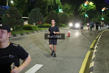 Runner Photo 4244208