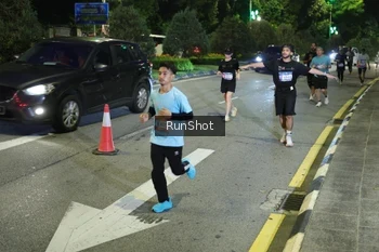 Runner Photo 4244209